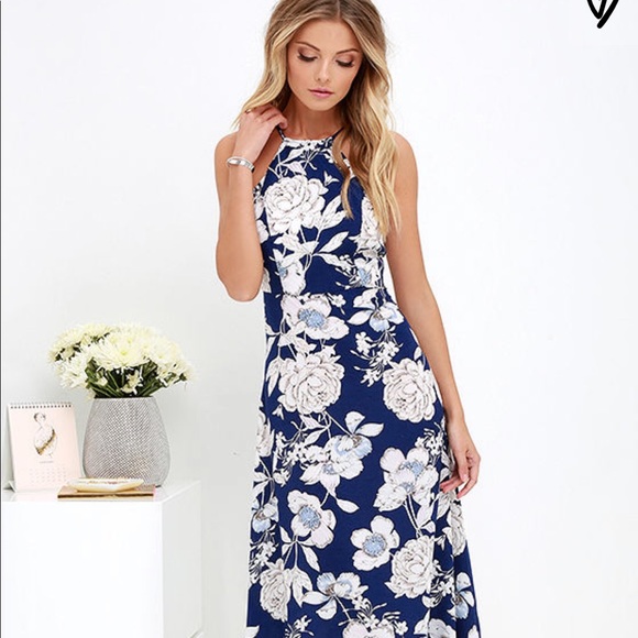 Lulus Dresses & Skirts - 🦋Lulus Floral Maxi Dress